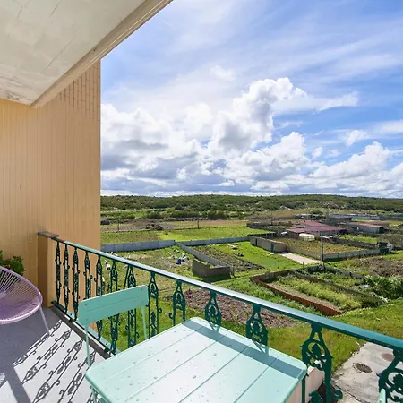 Vieira House With Sea View شقة *