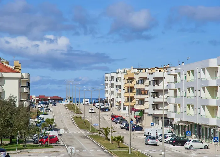 Апартаменты Vieira House With Sea View *