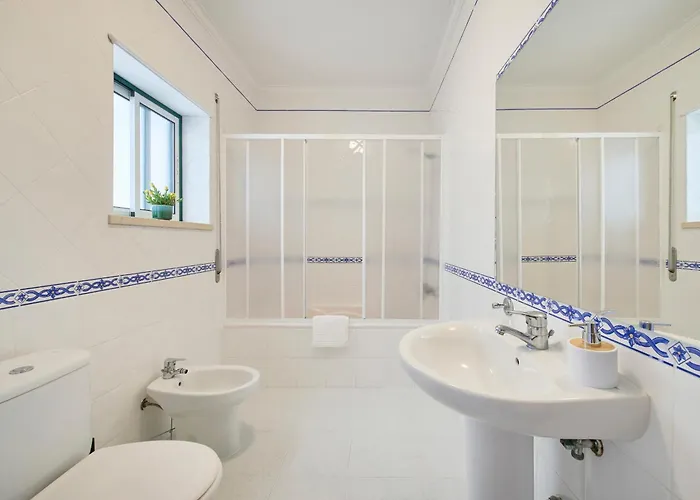 Апартаменты Vieira House With Sea View Виейра-де-Лейрия